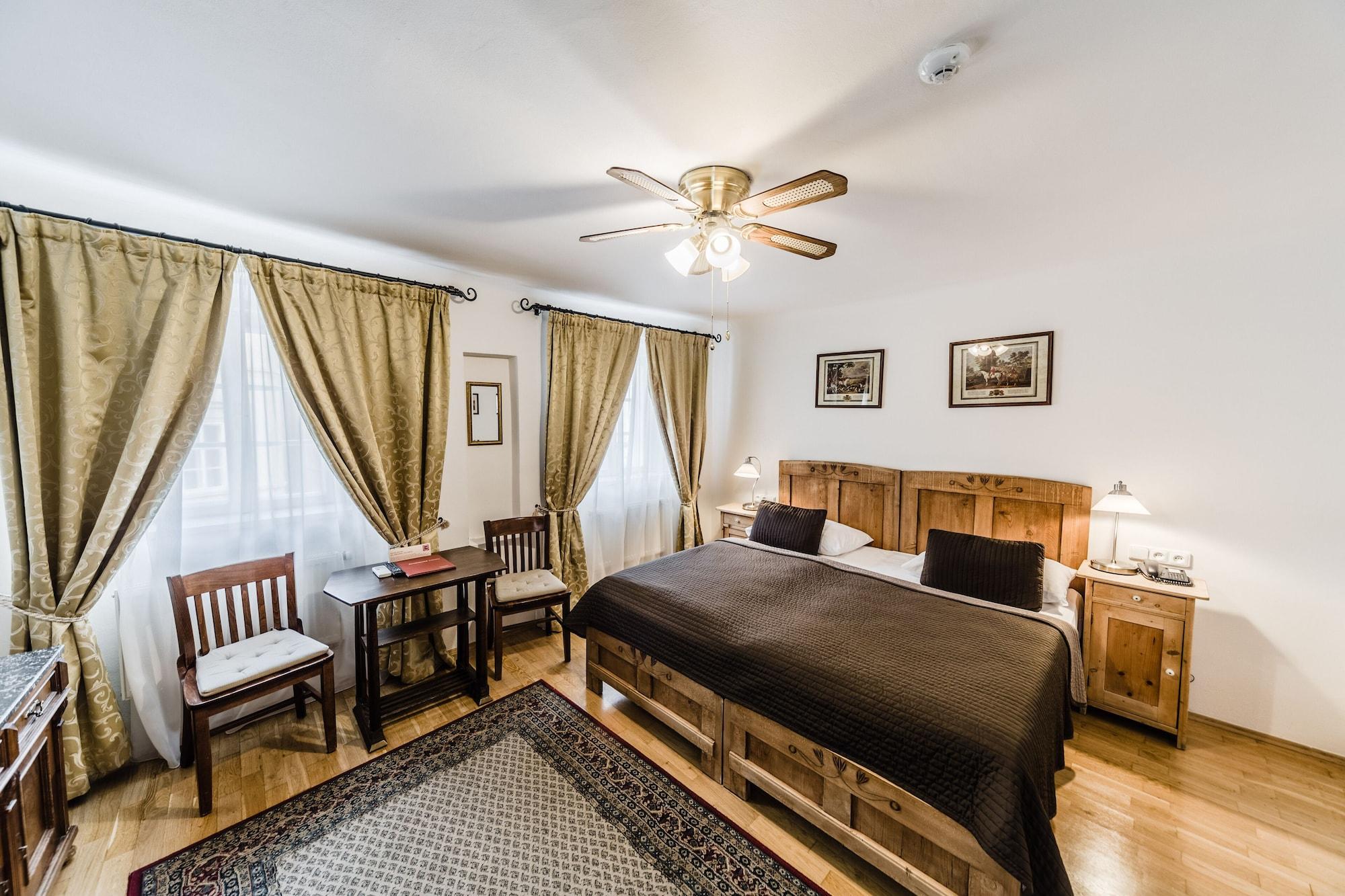 Archibald At The Charles Bridge Hotel 4*